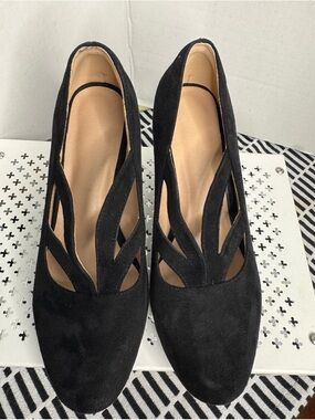 Black Suede Cutout Ballet Pumps Size 8 Heels 3 Inch Dressy Office Casual